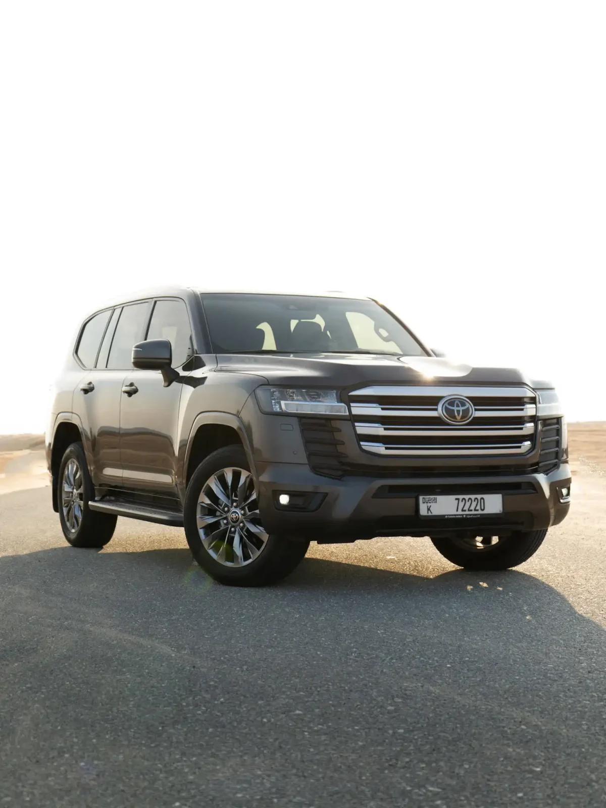 a picture of TOYOTA LAND CRUISER available for rental in dubai with frontview