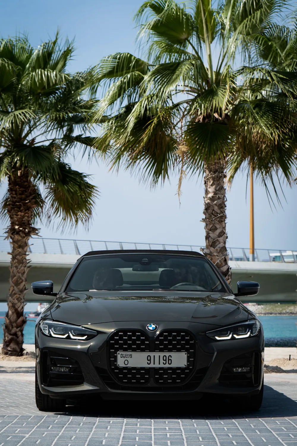 a photo of BMW 4 Series with front bonnet view