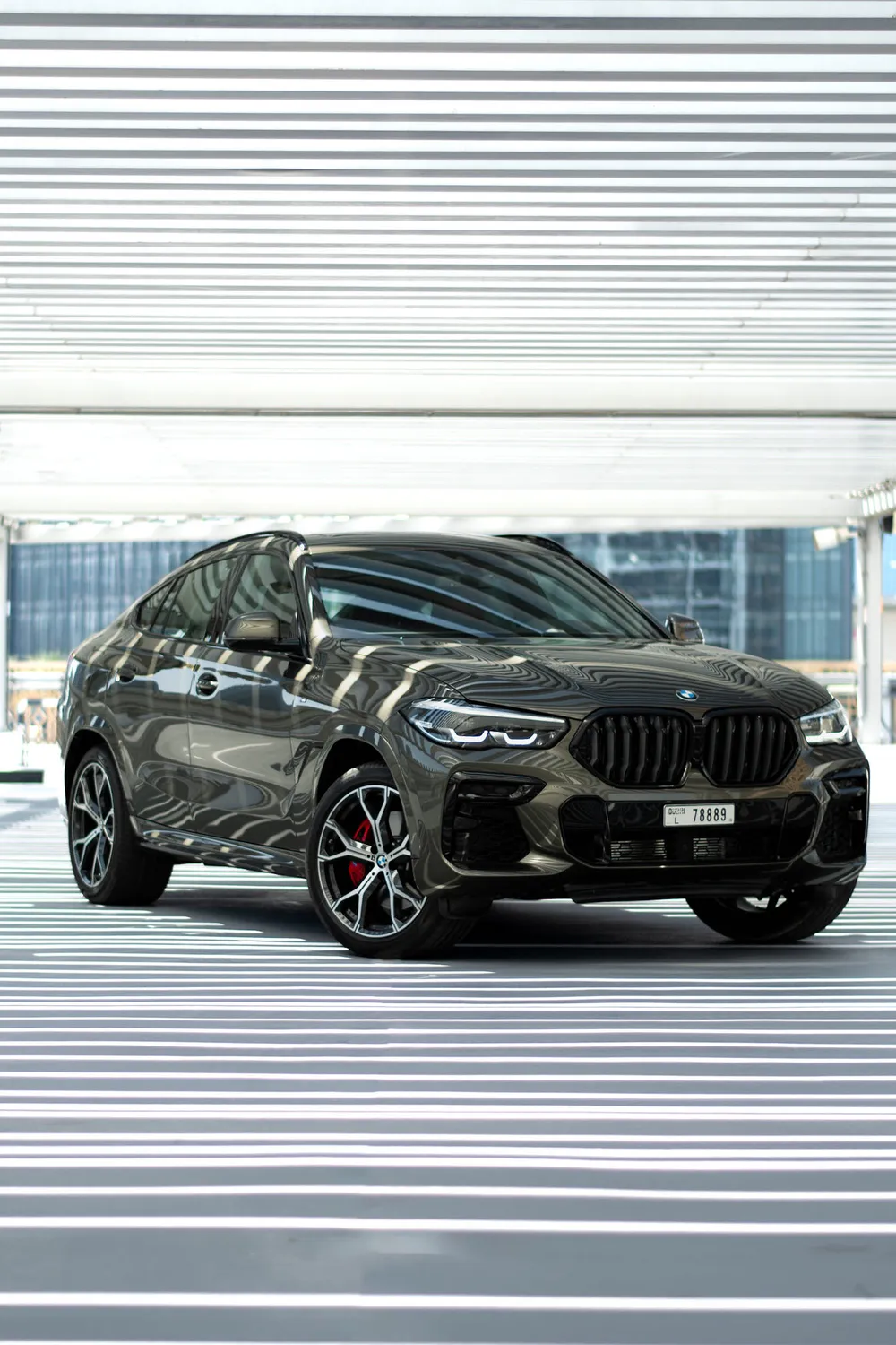 a photo of BMW X6 with front view